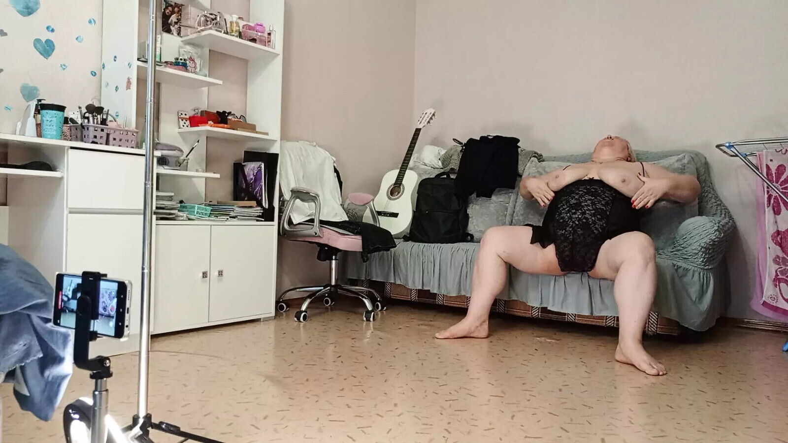 Mother-in-law fingering pussy with hands