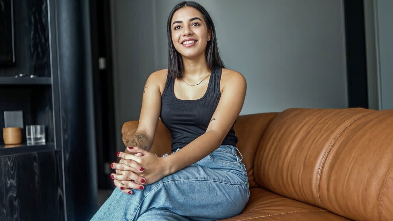 Small booty Amateur 18yo Colombian cowgirl fake casting!