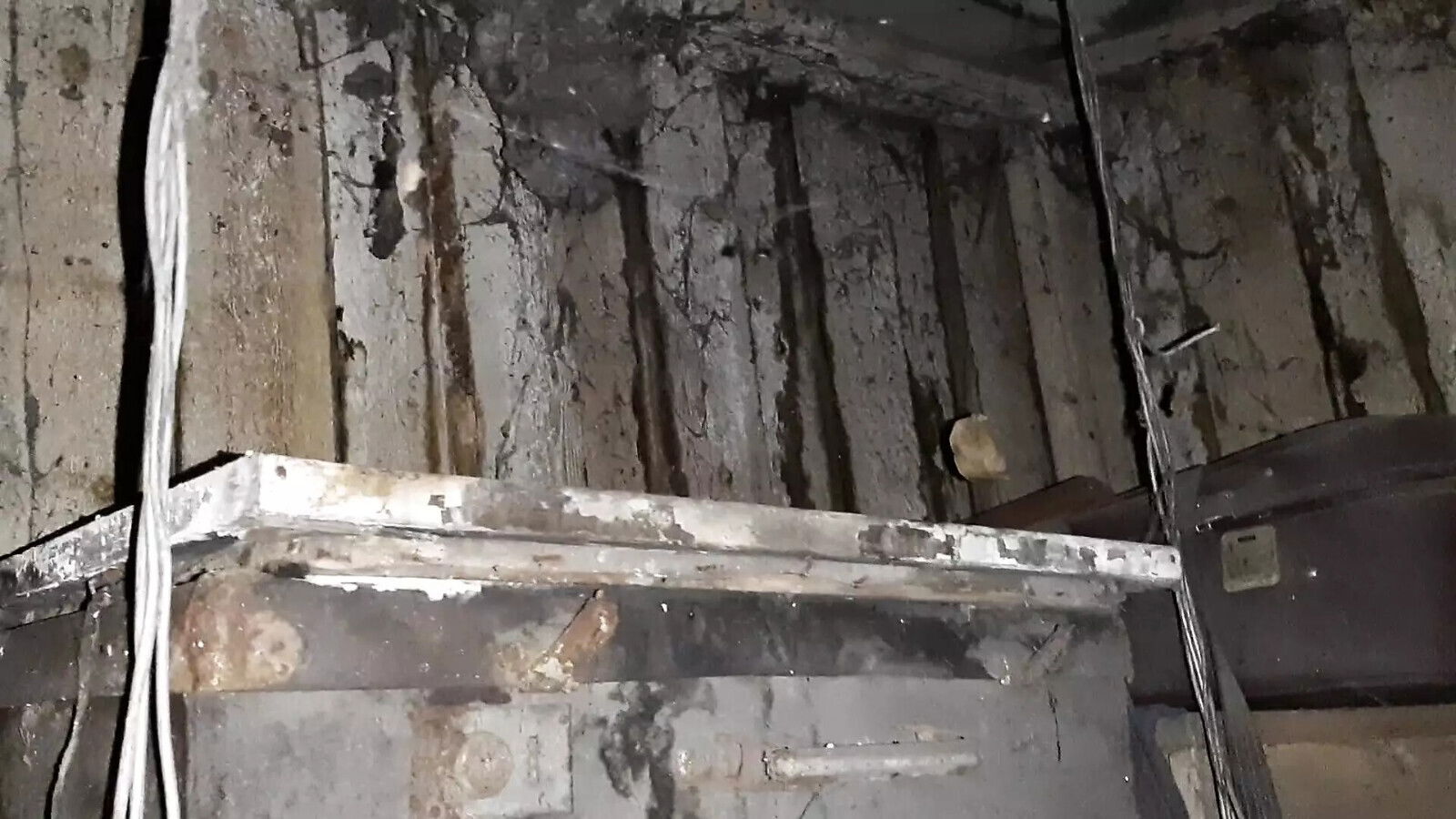 Village girl masturbates hotly cold barn