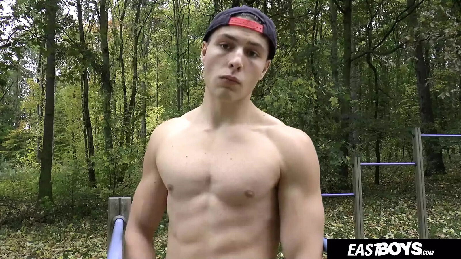 Flexin muscle massaging twink Randall White