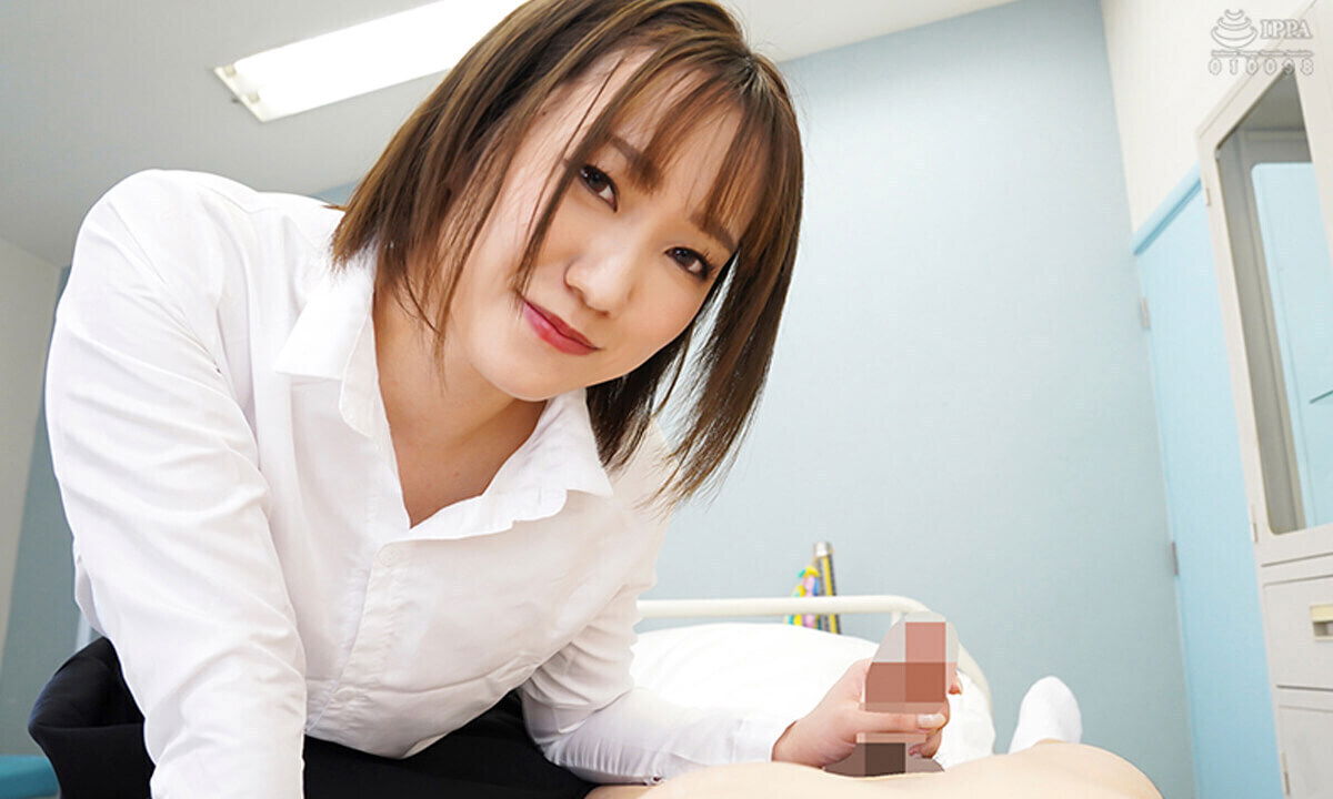 Hono Wakamiya - Having Sex with a Famous Soapland Queen on Her Danger Day