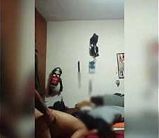 Esta mi madrastra encuerada y la pongo en cuatro y le doy muy duro