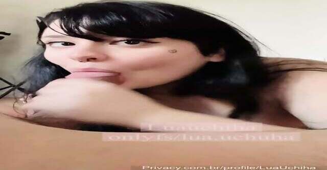 namoradinha viciada chupar pica