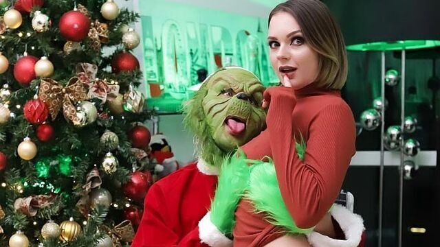  Curvy goddess Emily Thorne screwed by green monster from behind 