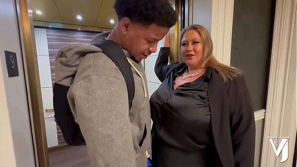 Premium Guest Servicer Harry Long