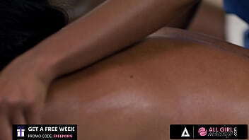 GIRL MASSAGE Ebony Threesome With Administrative Assistant August Skye Foxxx