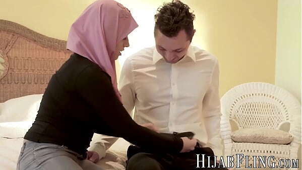 stepdaughter Ella Knox moaning while drill pussy first time