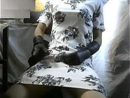 masturbacion en vestido de flores