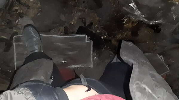 Village girl masturbates hotly cold barn