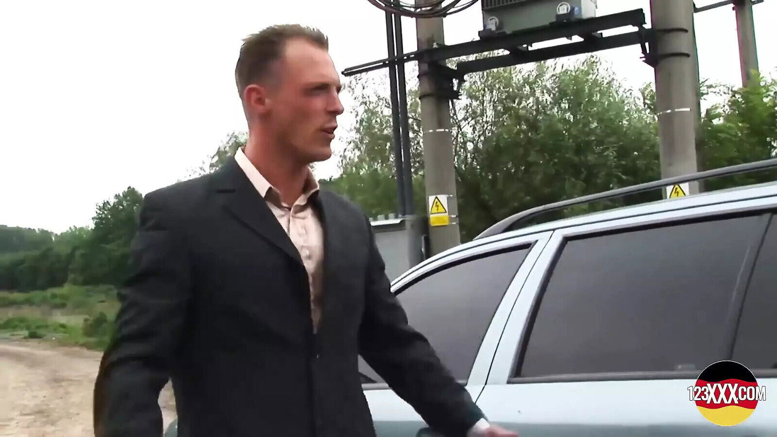 Loves When Shove Long Deep Into Throat.