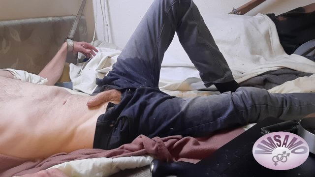 memyselfandmyown tied must pee, wetting whole body, piss skinny jeans moaning long selfplay