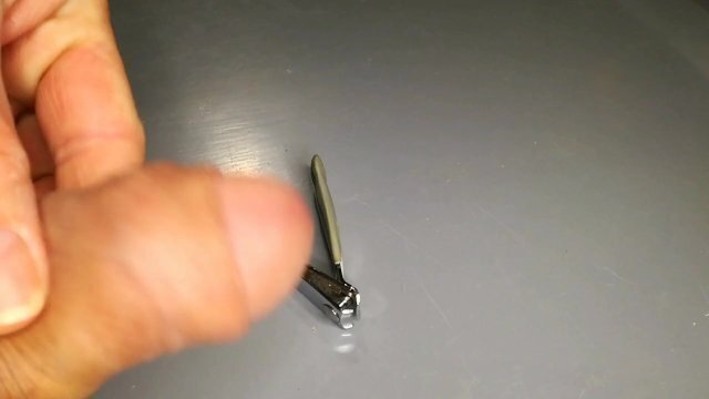 long stinky nails show smelly