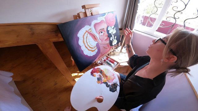 Talented artist Andre fucked during painting session.