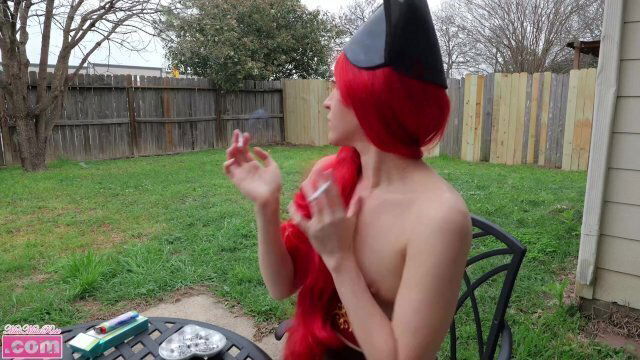 Miss Fortune's Handed Topless Smoke (League Legends Cosplay)