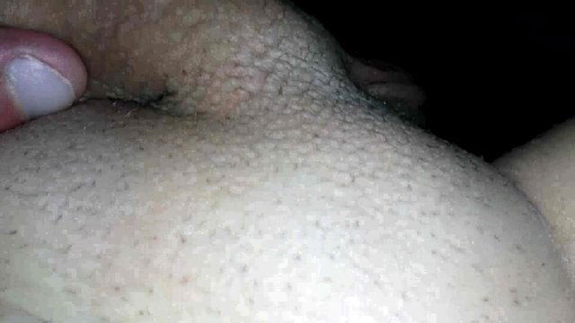 Masturbe (322) with testicle