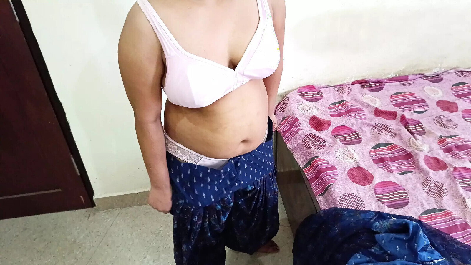 desi maid caught stealing house return gave mouth fucked hard maid started