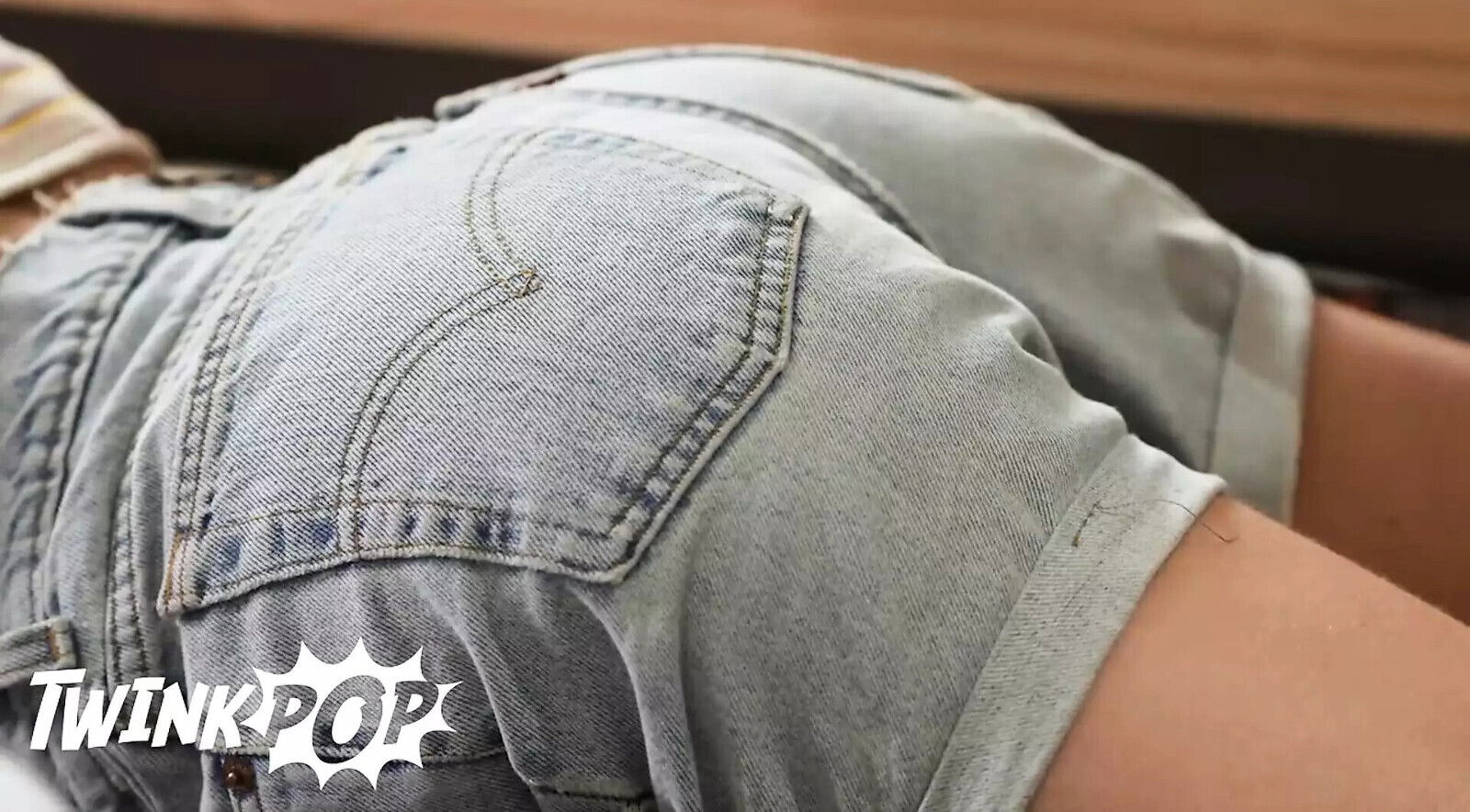 TWINKPOP Spikey Takes Shae Reynolds' Dick Piledriver Missionary Before Licking Load