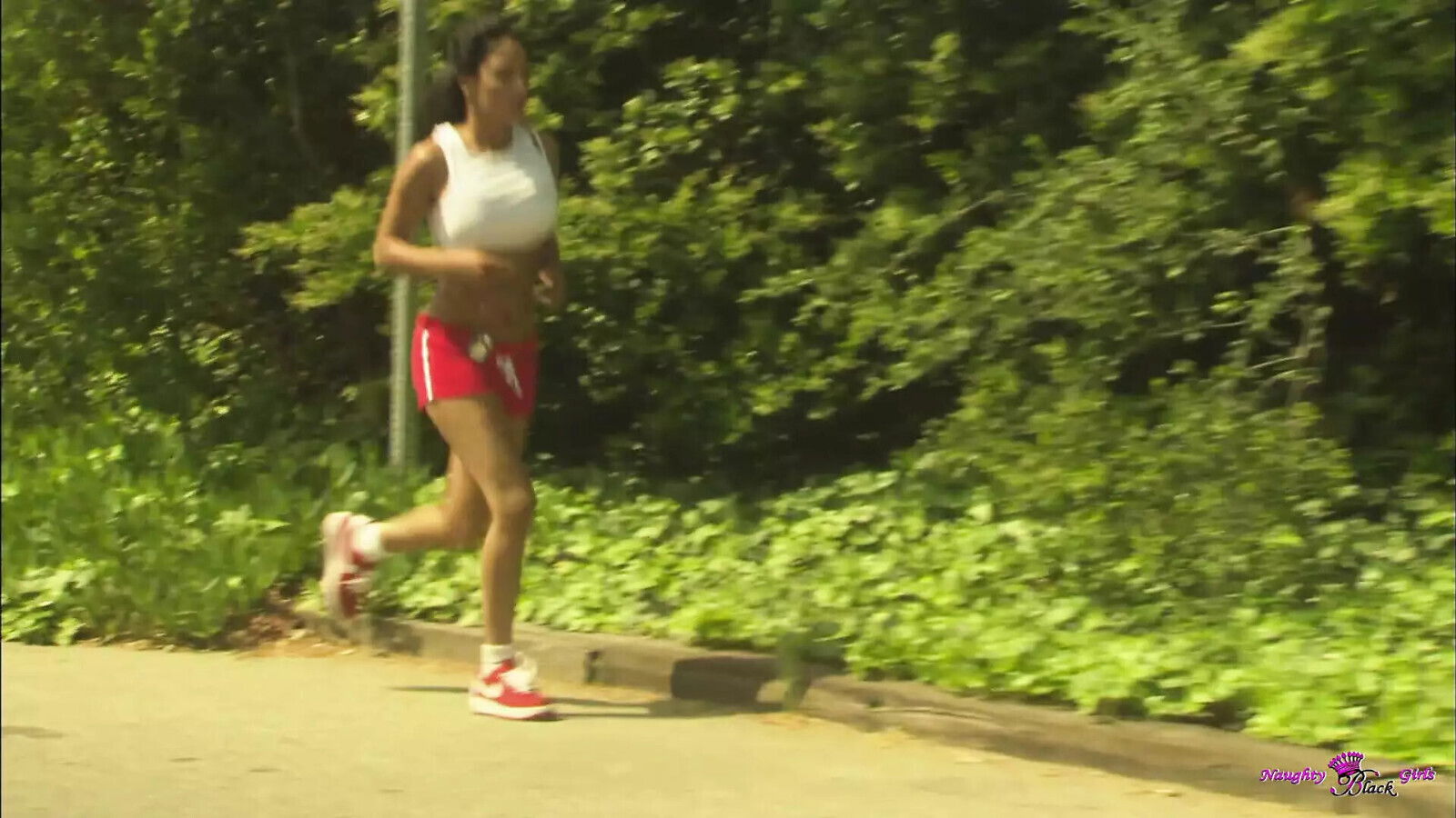 Marie Gets Into Doggy Style Position Seduces Black with Pussy