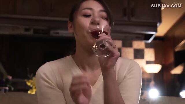 Wife's Friend Yuri Tadokoro [LATEST]