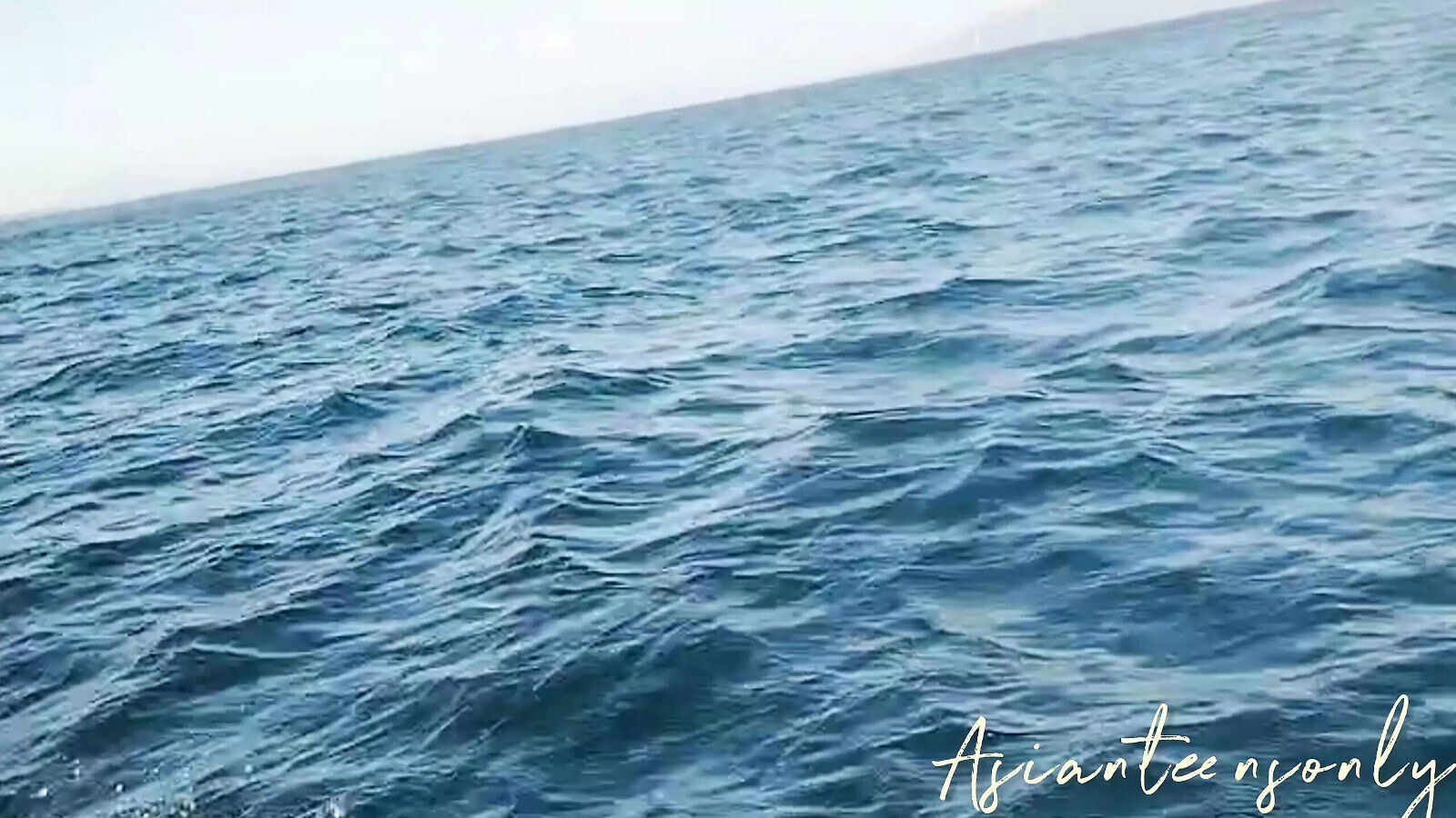 Pussy Itchy Escape Jetsky Island Meet Suggardaddy