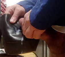 Bajo al taller para hacer manualidades