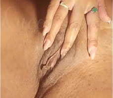 Madrasta Safada Mostrando a Bucetinha Peluda Para o Enteado