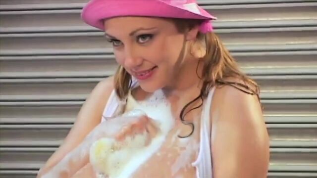  An oiled girlfriend Autumn-Jade shows off her massive melons 