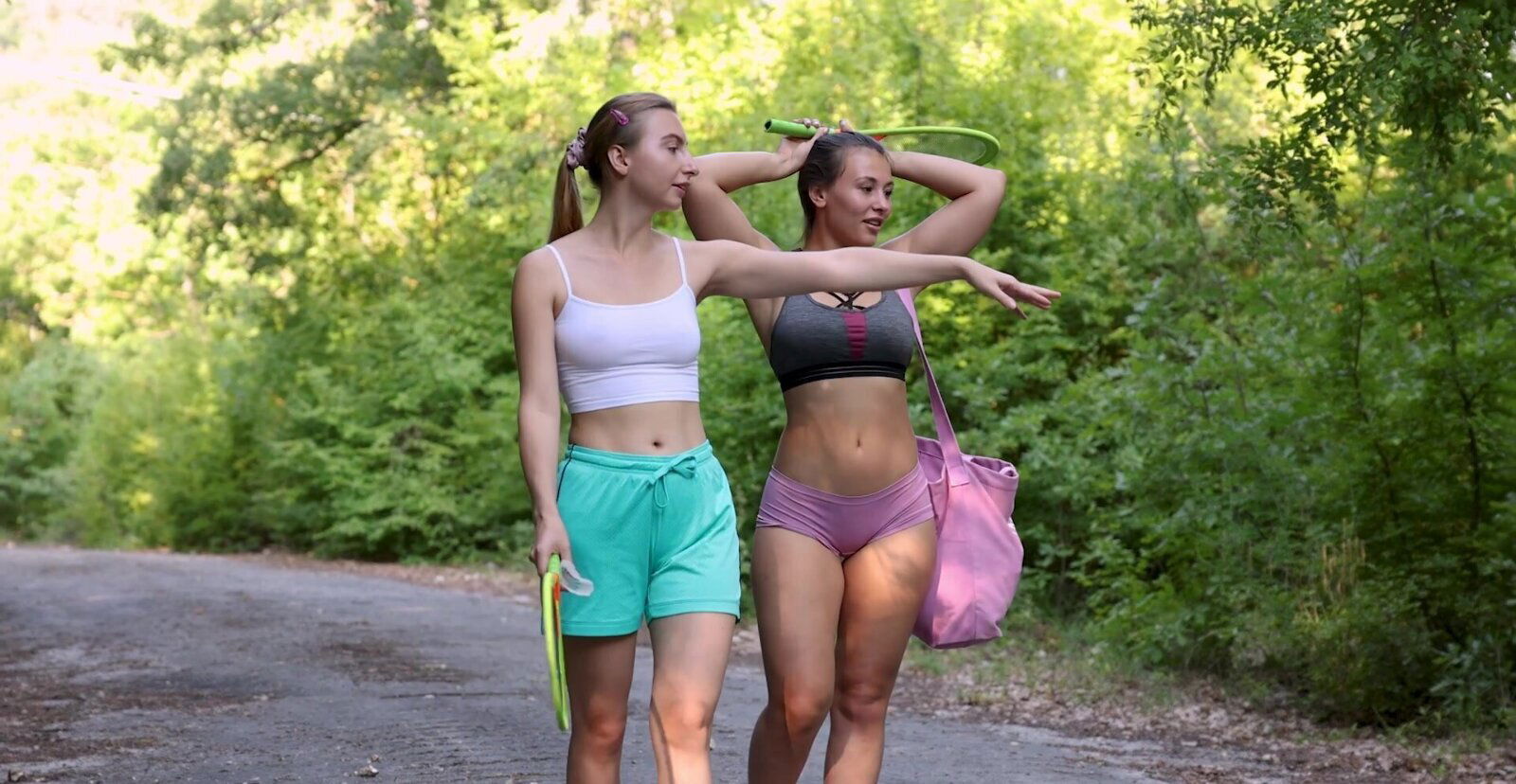 Robin Scherbatsky moans while being fingered Sumiko Smile