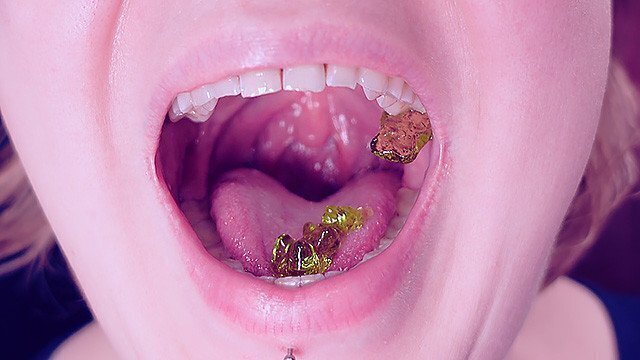 Eating Chewing Fetish: Giantess Vibes. Chances Little Jelly TeddyBears! Grander