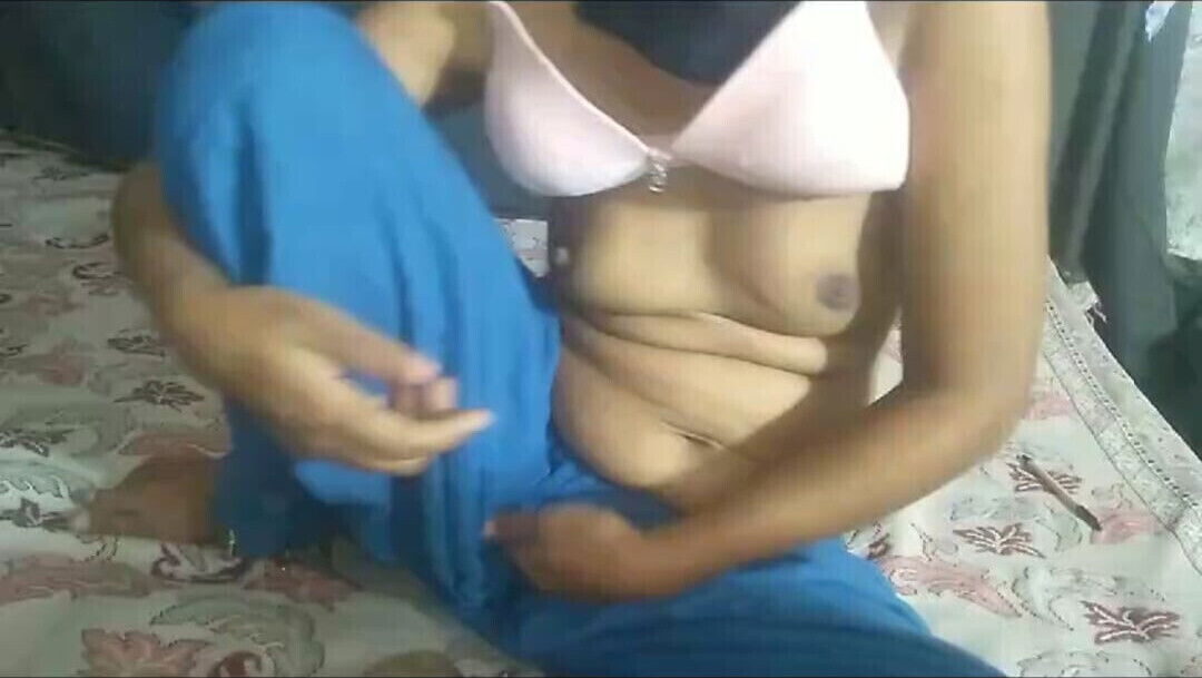 beautiful Pakistani Lahori girl alone playing with boob's pussy