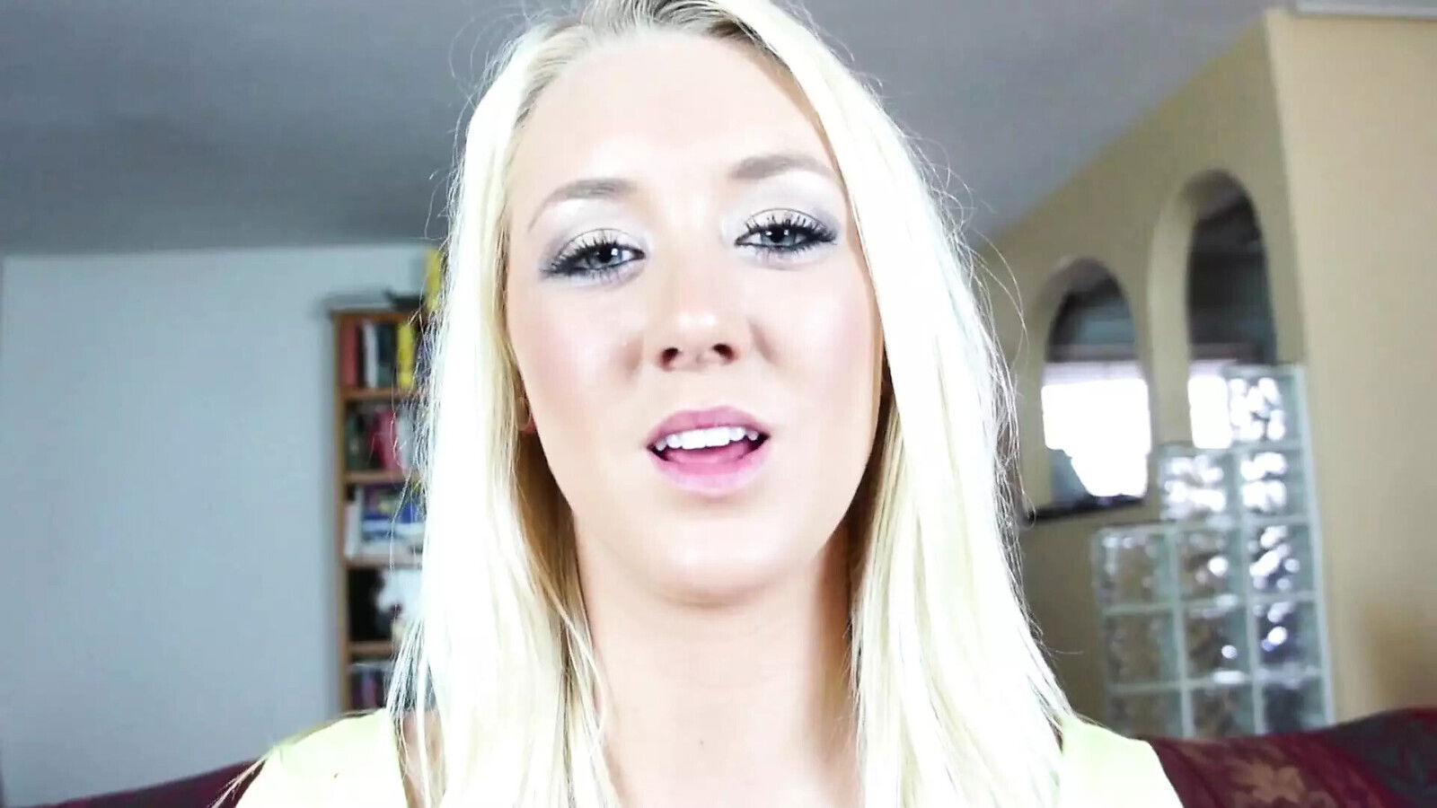 Roxxi Silver horny woman with blonde hair gets pussy