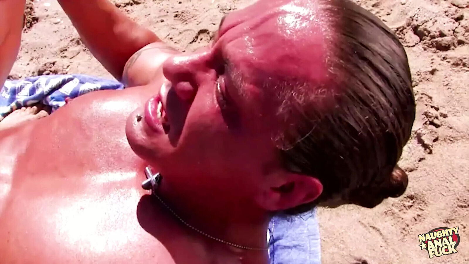 This sexy bitchs pussy eaten licked fucked pretty hard