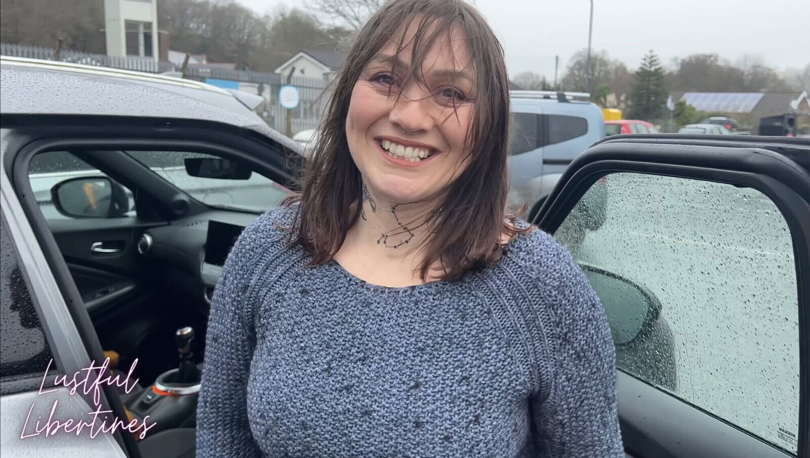 Creampie cheating hairy MILF wife takes husbands phone call