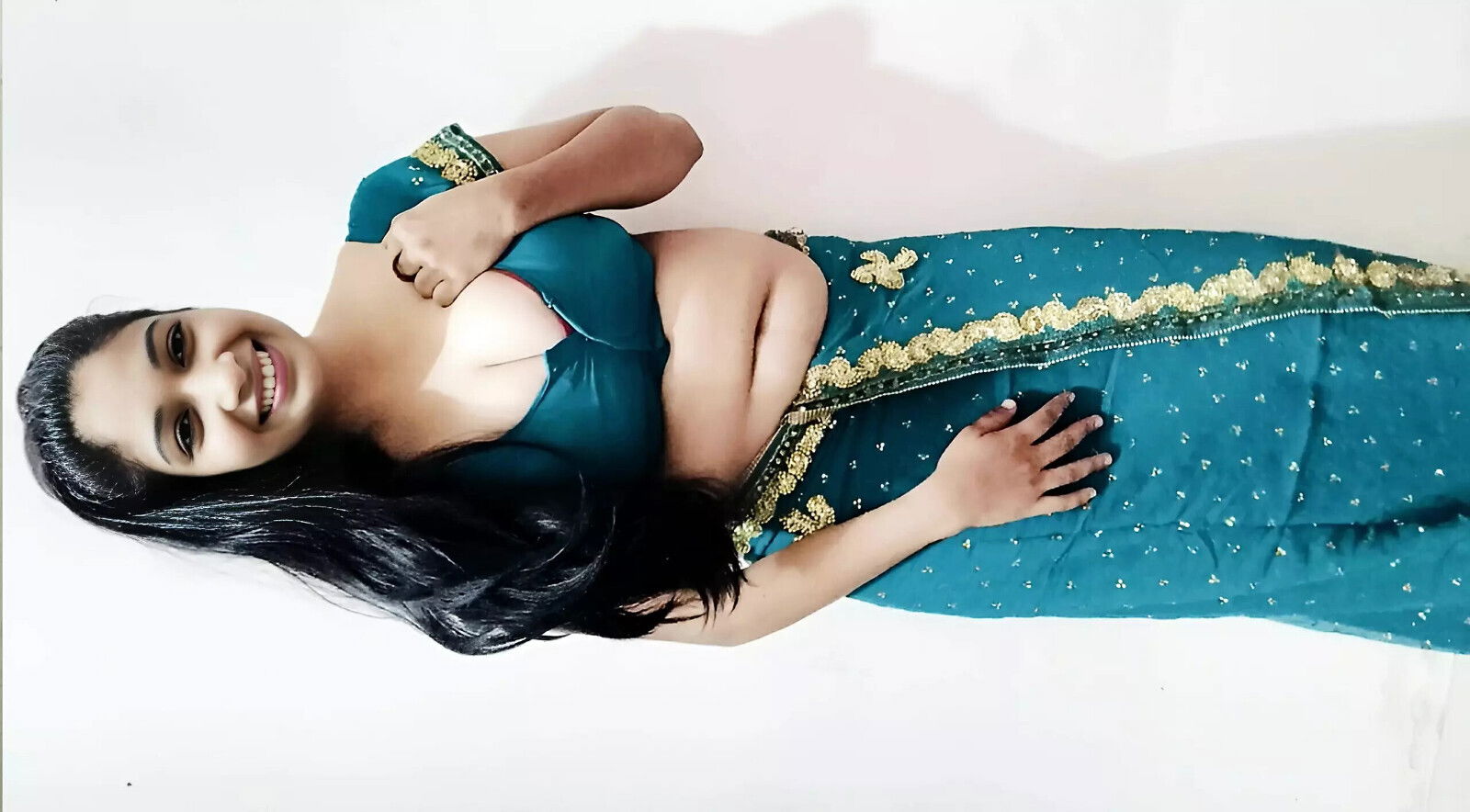 Mallu Teen18+ Bhabhi Riding Devar Dick, Desi Chudai, Hindi Audio Creampie