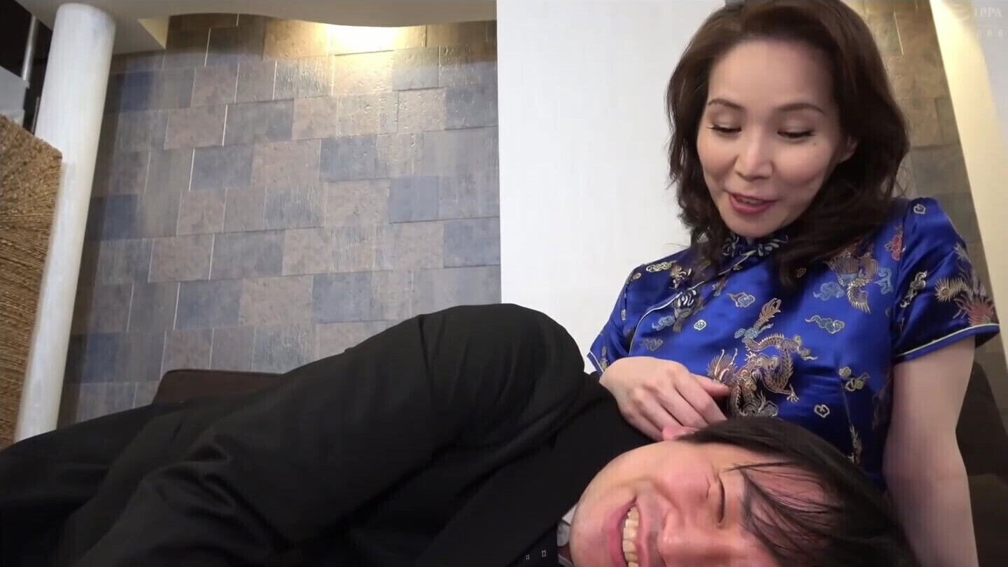 Beautiful snack mama, Tamari