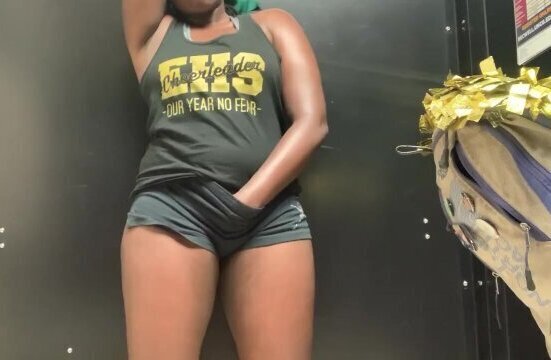 HARD ORGASM BEFORE CHEER PRACTICE