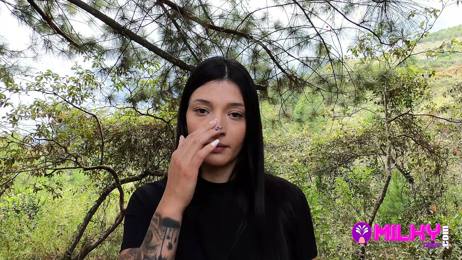 Offering Cash Sexy Girl Forest Exchange Salome