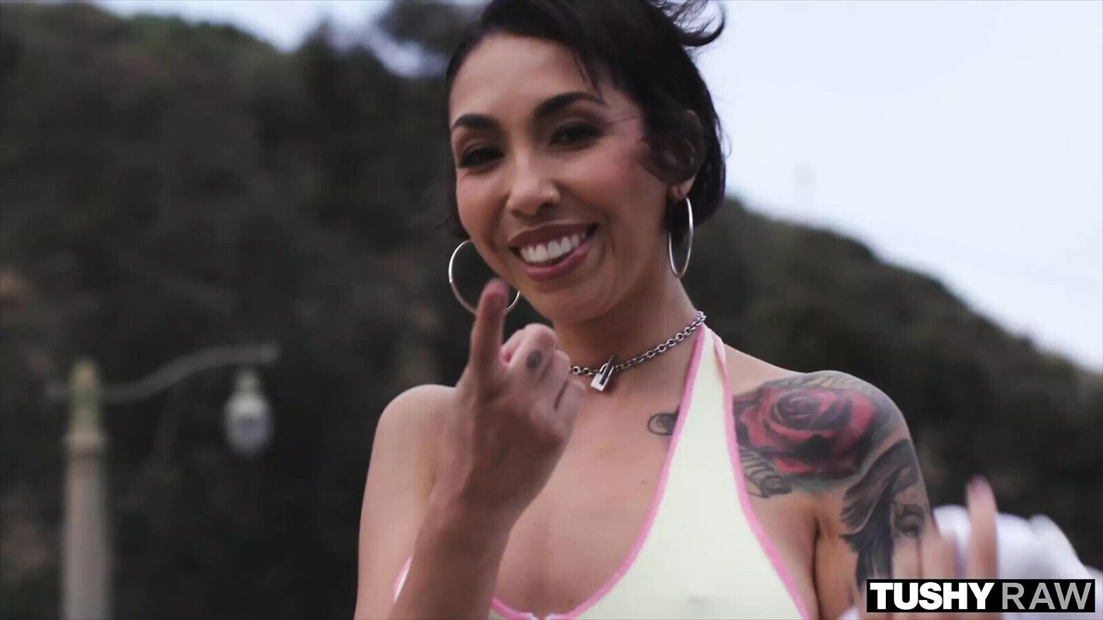 TUSHYRAW Hungry Xochi Gets Tight Pounded