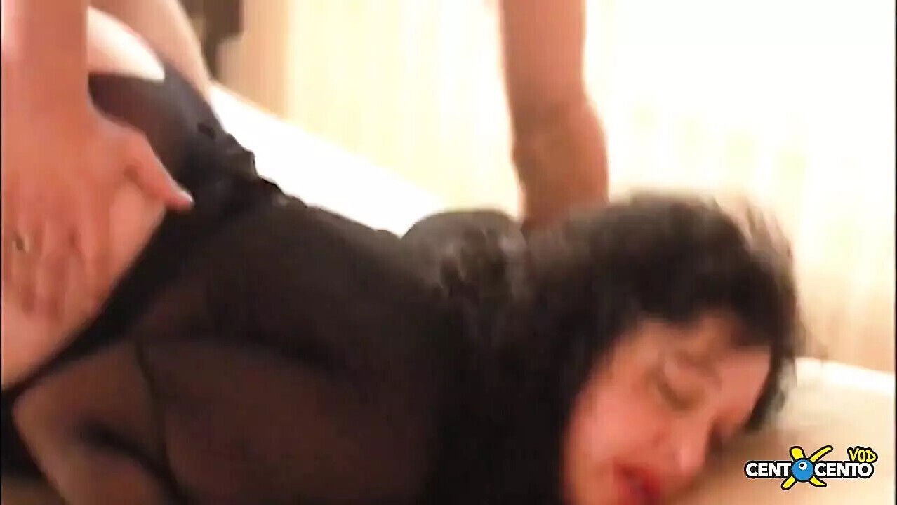 Superanall! Ready anything, bottles pussy they girls really cum! (full Italian movie)