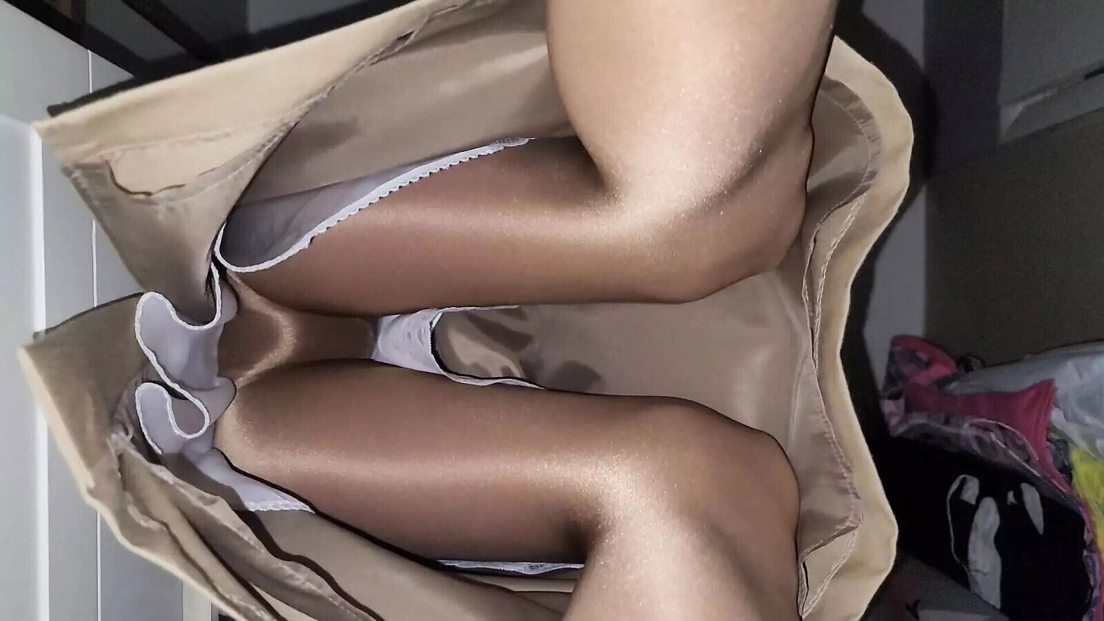 Looking office skirt satin half slip