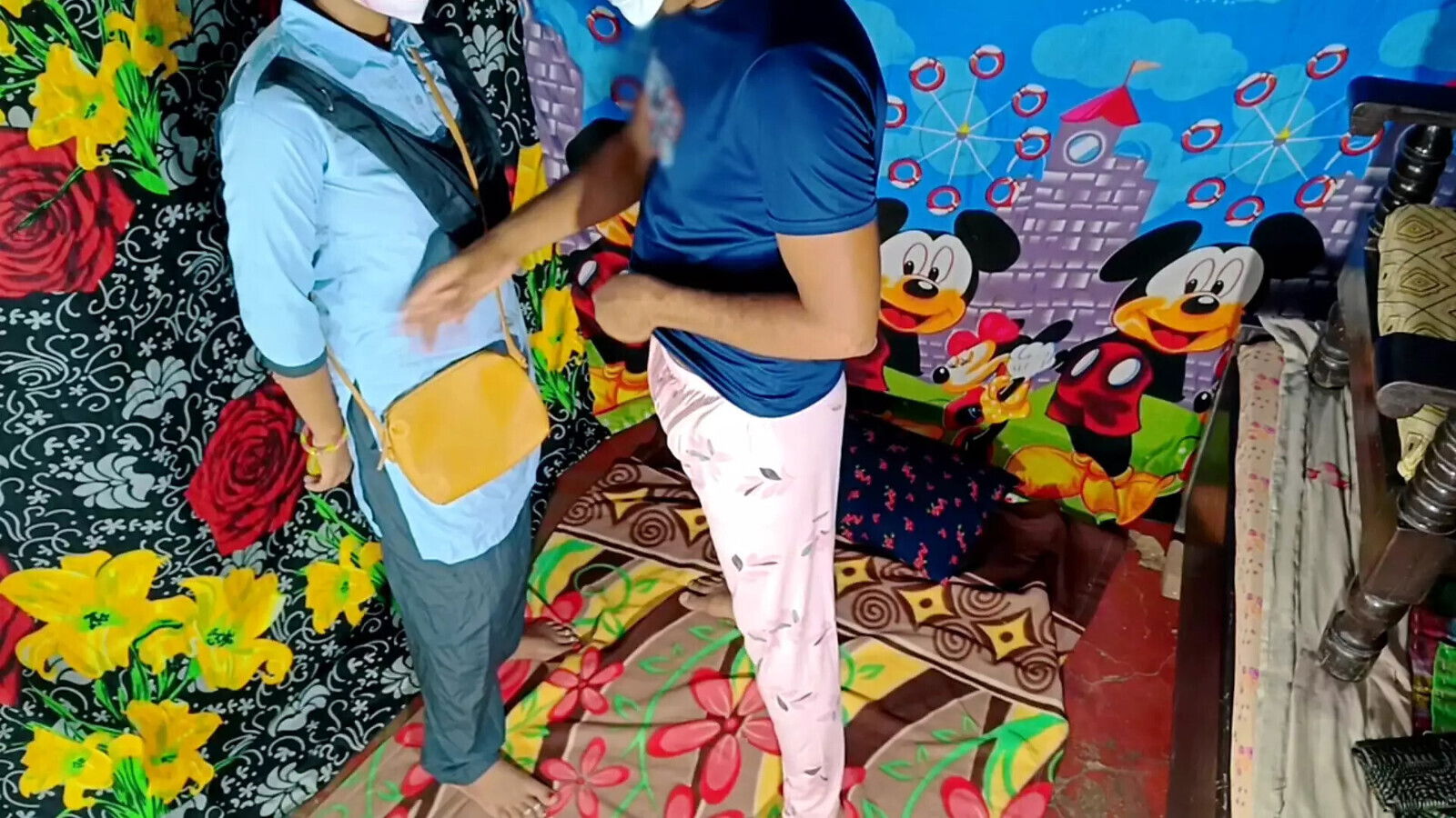 Desi school girl viral money.talking dirty hindi losing virginity Dhire daliye