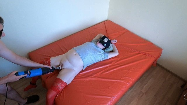 Tied Slave Girl Squirts Moans Loudly