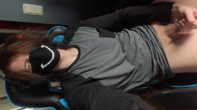 cute twink strokes thick dick