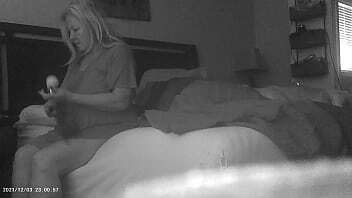 Moonshinebbw caught early morning masturbation with favorite wand