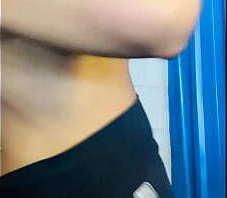 MOSTREI Os PEitos enquanto corria na esteira roseredvip