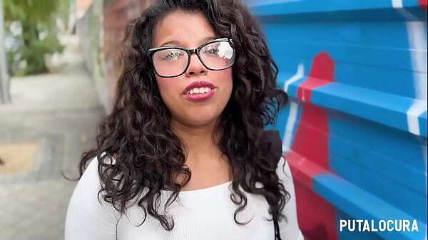 PutaLocura Culona jovencita Laura Love corre chorros Pilladas