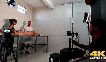 Avalia&ccedil_&atilde_o de buceta pelo doutor pica