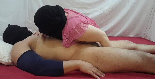 شرموطه بالفلوس مزاج عالي كيفتني فاجره اتفرج عليها