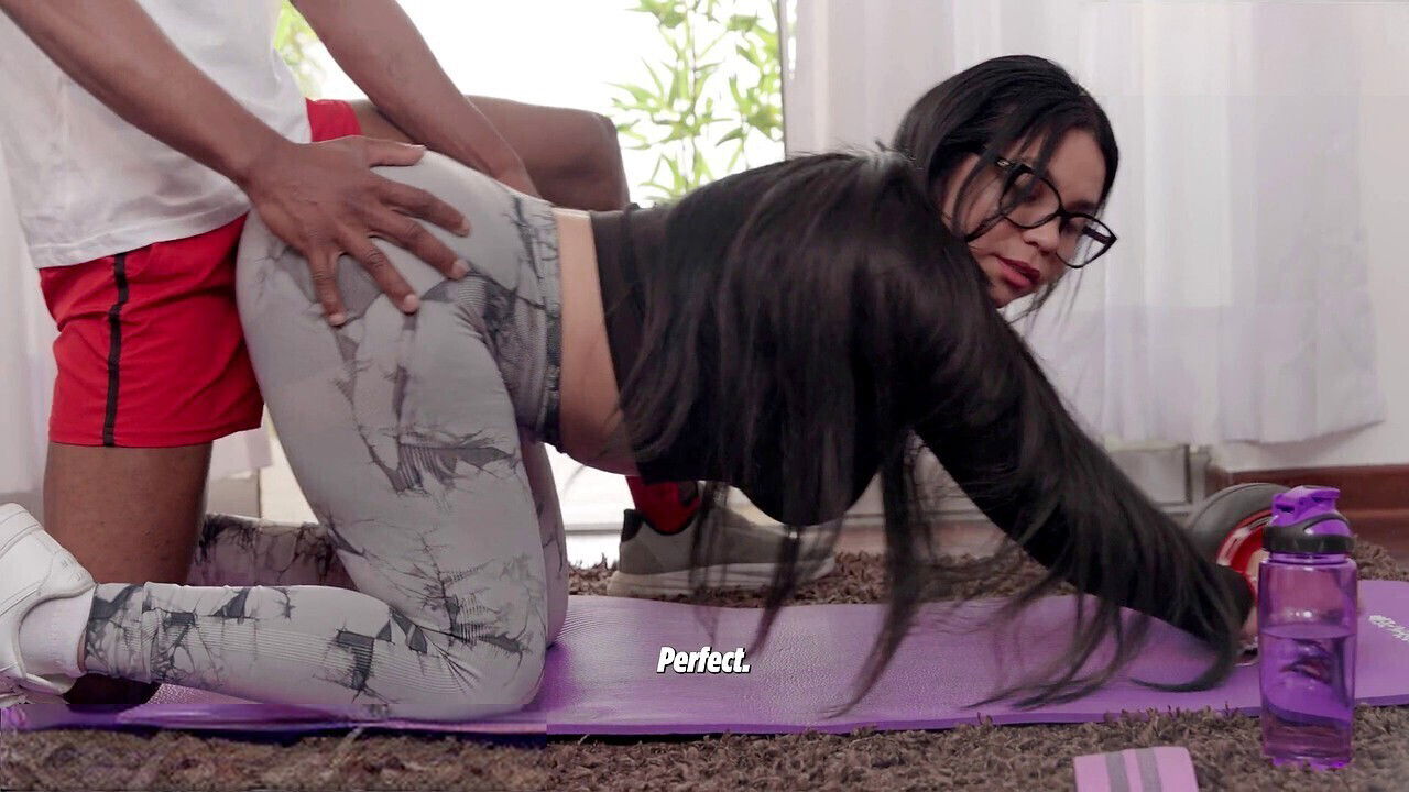 Busty Venezuelan bombshell humiliates boyfriend gets drilled well-hung personal trainer Pin-Up