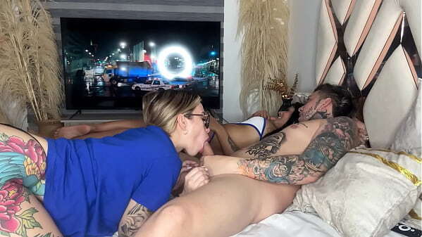 mejor amiga novia chupa verga cuando cuando ella distrae